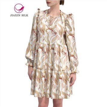 Lühike naiste siidkleit trükiga