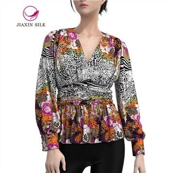 Tiheda vöökohaga siidist pluus